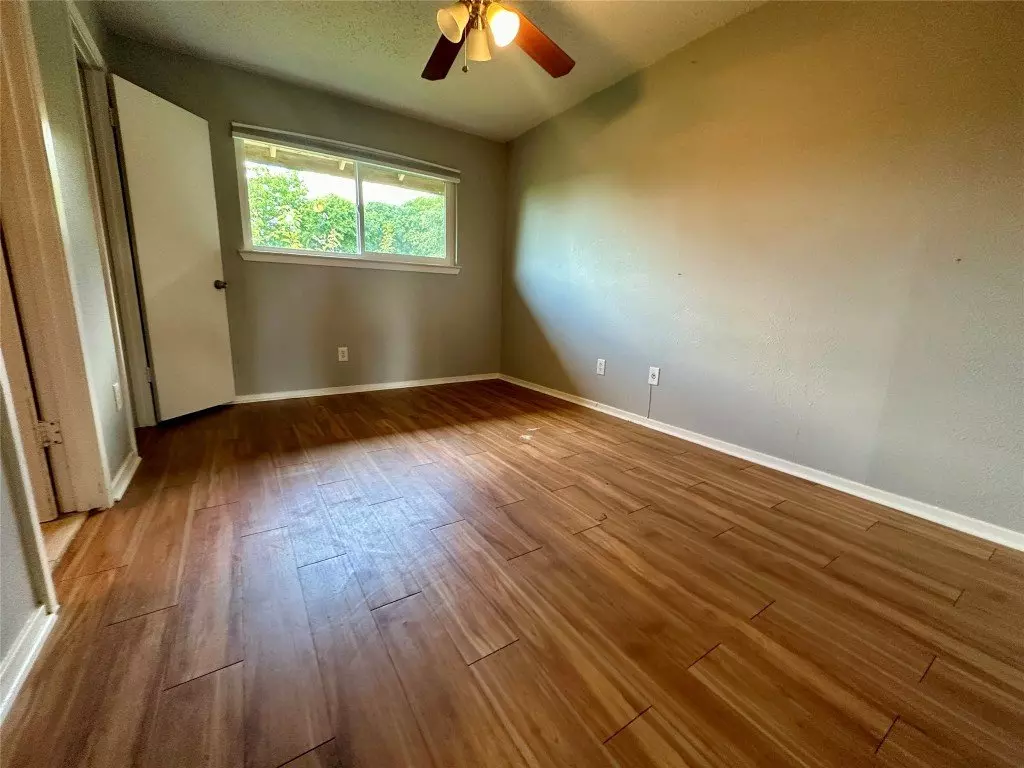 10810 Newmont Road, Austin, TX 78758 photo 5