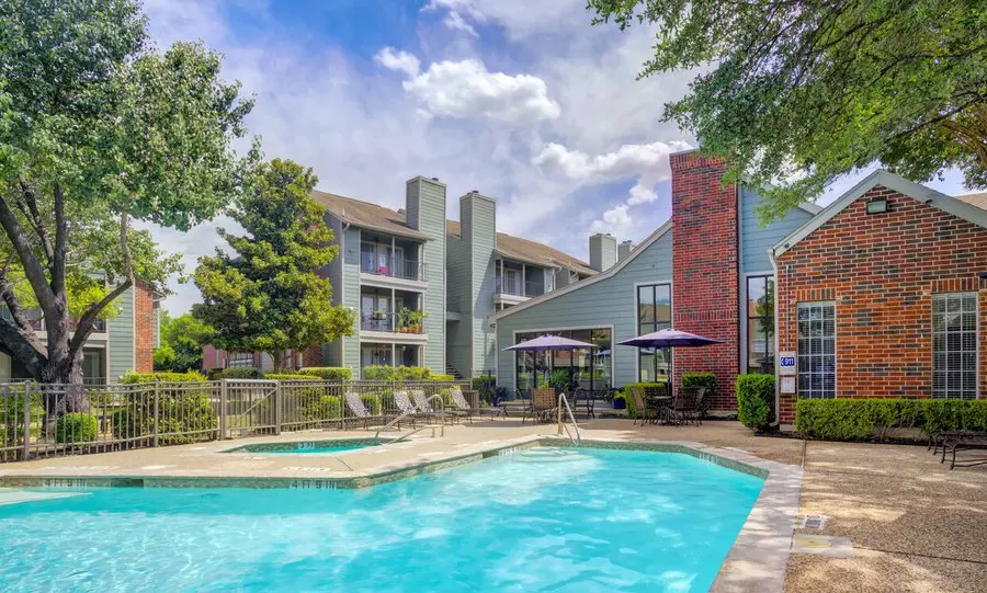 11606 Metric Boulevard, Austin, TX 78758 photo 4