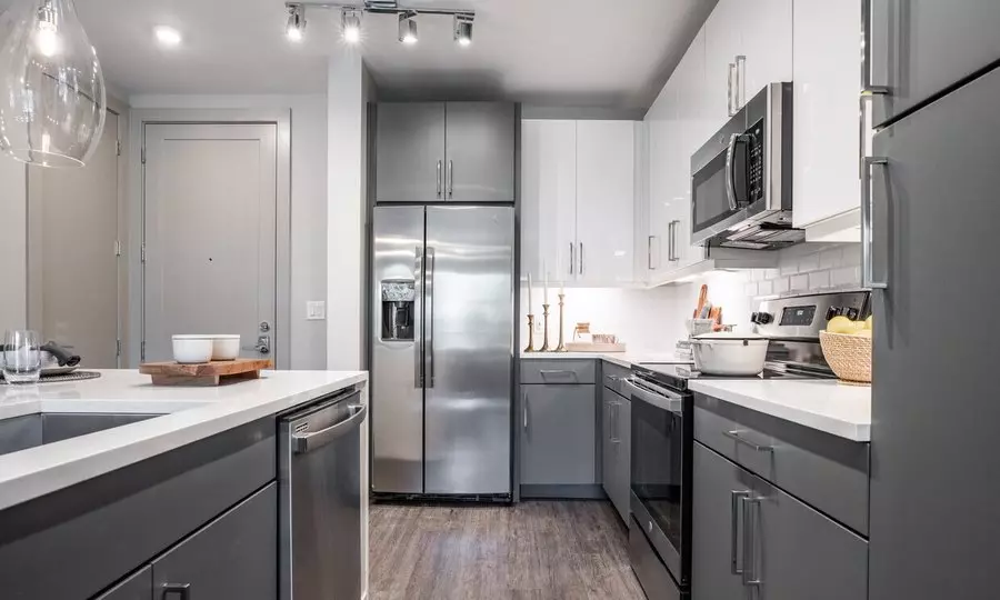 1206 Tinnin Ford Road, Austin, TX 78741 photo 4