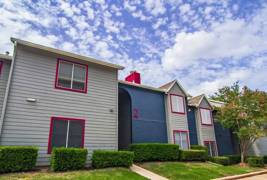 13011 Heinemann Drive, Austin, TX 78727 photo 4
