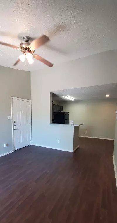 1607 East Anderson Lane, Austin, TX 78752 photo 4