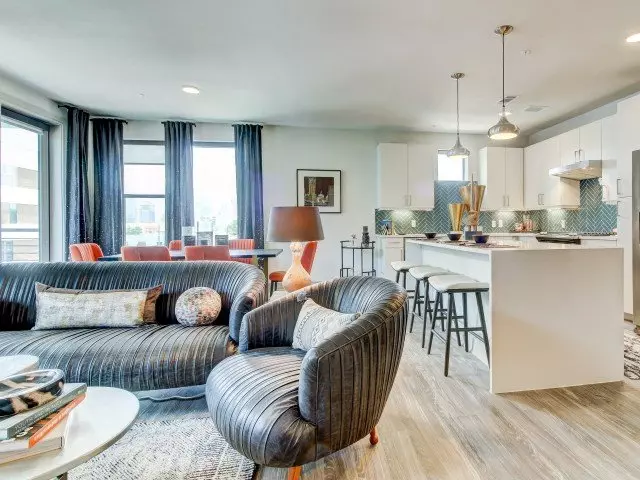 1615 East 6th Street, Austin, TX 78702 photo 4