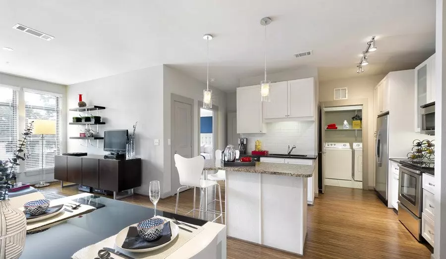 1617 West 5th Street, Austin, TX 78703 photo 2