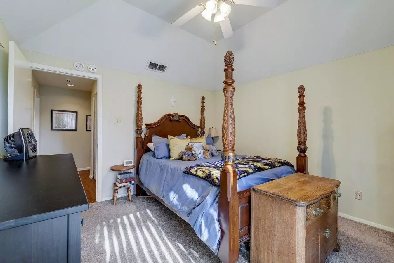 409 East 38th Street, Austin, TX 78705 photo 4