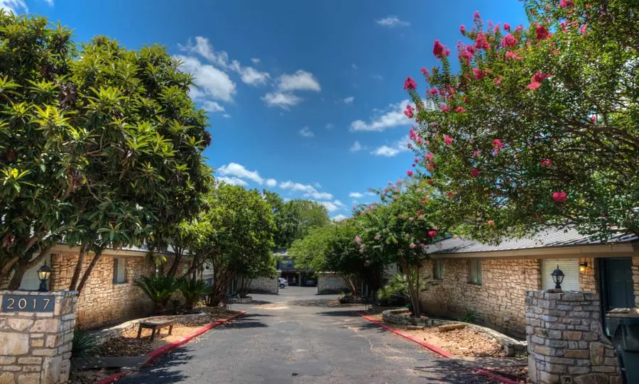 2027 Bluebonnet Lane, Austin, TX 78704 photo 5