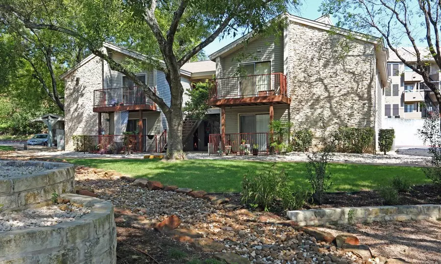 21 Northeast Drive, Austin, TX 78723 photo 5