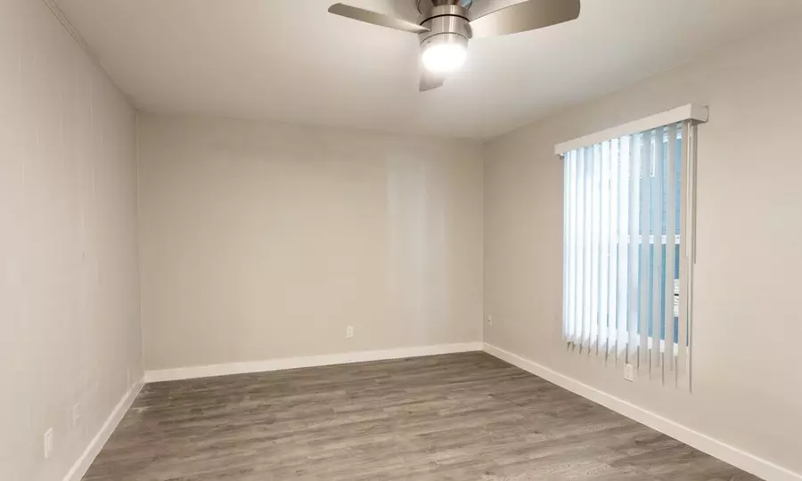 212 West 38th Street, Austin, TX 78705 photo 2
