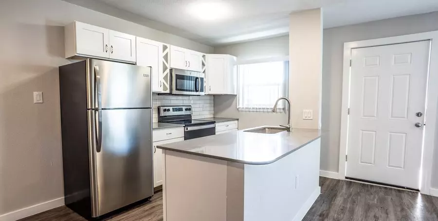 212 West 38th Street, Austin, TX 78705 photo 5