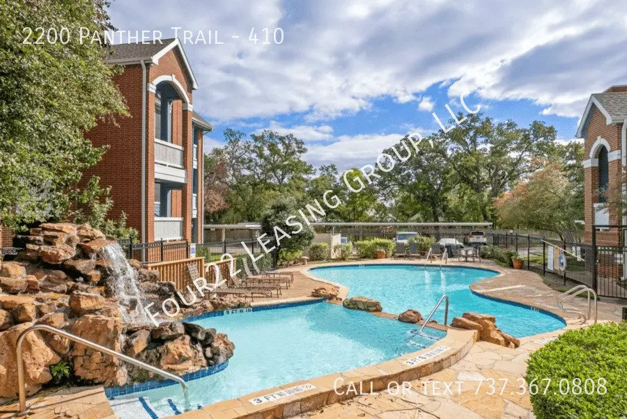 The Hamilton Apartments photo 2