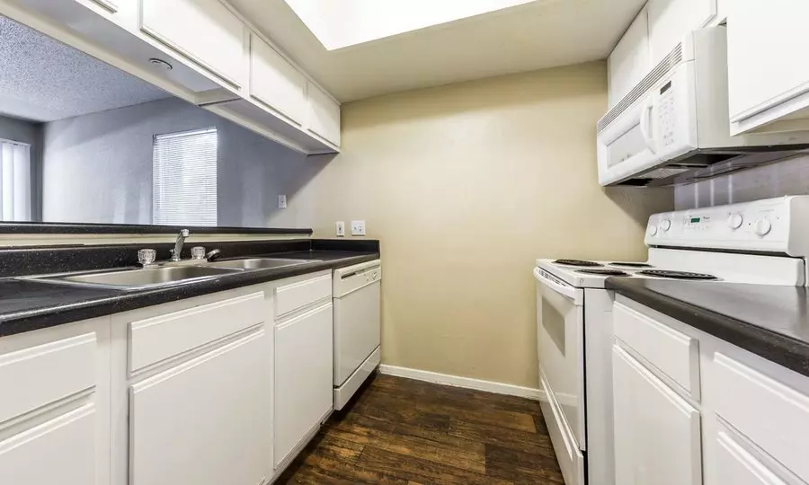 228 East Riverside Drive, Austin, TX 78704 photo 3