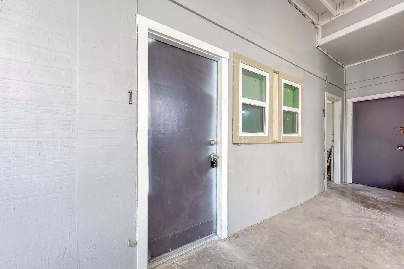 For Lease – Fully Furnished Studio Near Ut photo 4
