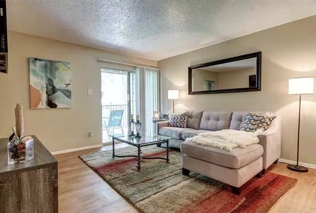 2807 Shoreline Drive, Austin, TX 78728 photo 2