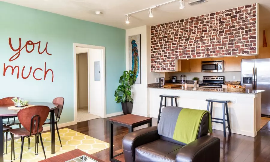 2821b Guadalupe Street, Austin, TX 78705 photo 2