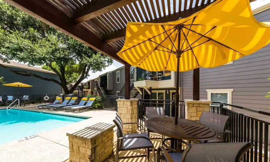 2825 Foster Lane, Austin, TX 78757 photo 3