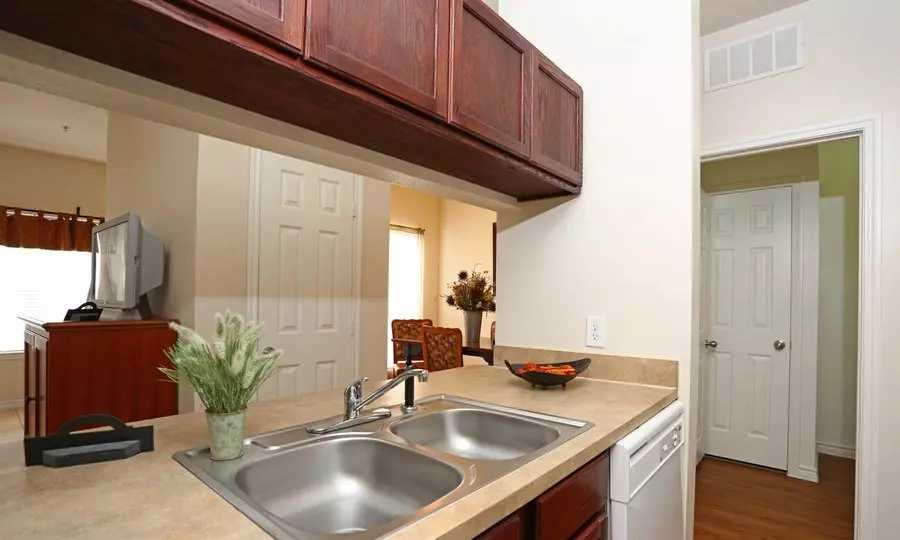 2906 Century Park Boulevard, Austin, TX 78727 photo 2