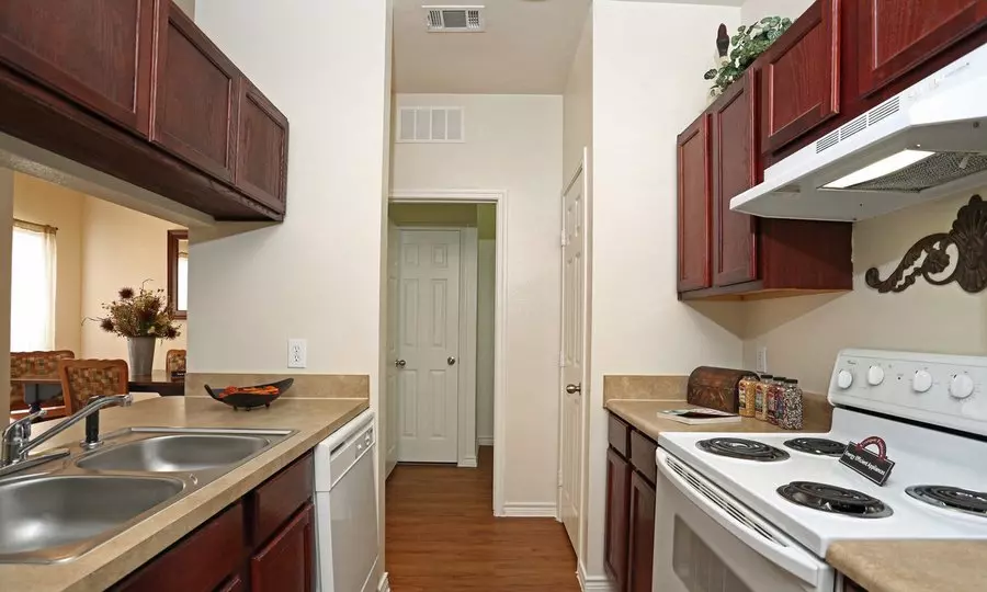 2906 Century Park Boulevard, Austin, TX 78727 photo 4