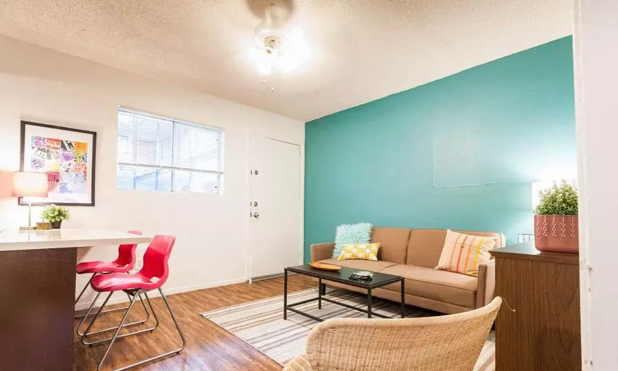 307 West 39th Street, Austin, TX 78751 photo 2