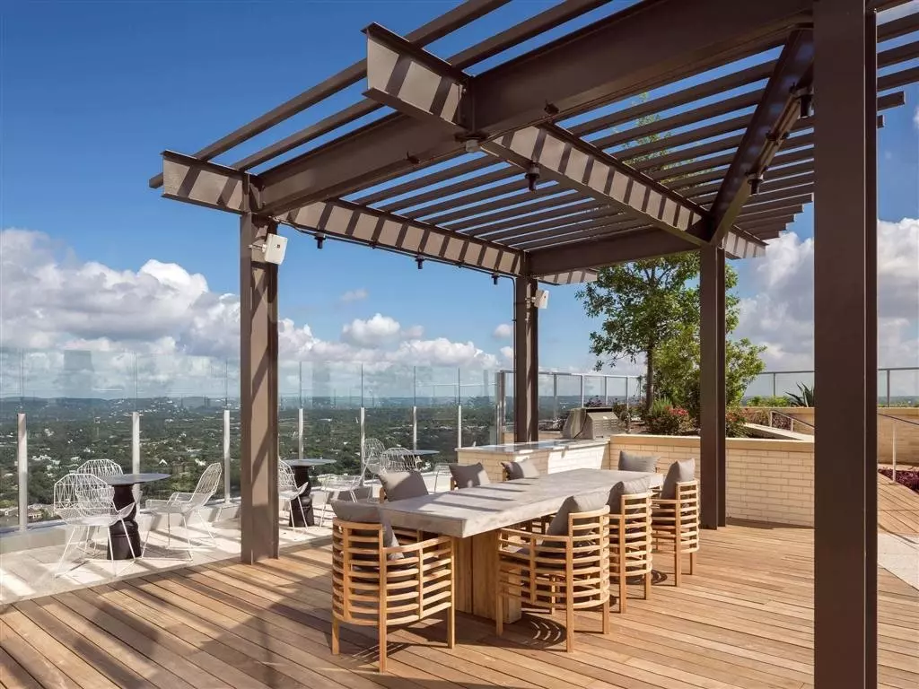 315 Bowie Street, Austin, TX 78703 photo 2