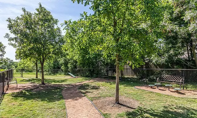 3627 West Slaughter Lane, Austin, TX 78749 photo 3