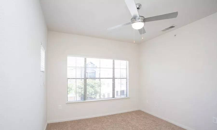 426 West Slaughter Lane, Austin, TX 78748 photo 5