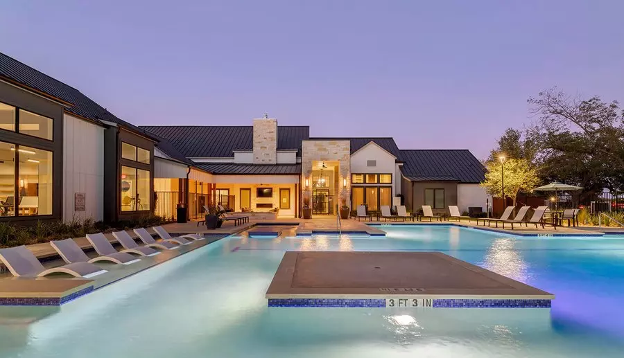 442 Bastrop Highway, Austin, TX 78741 photo 2
