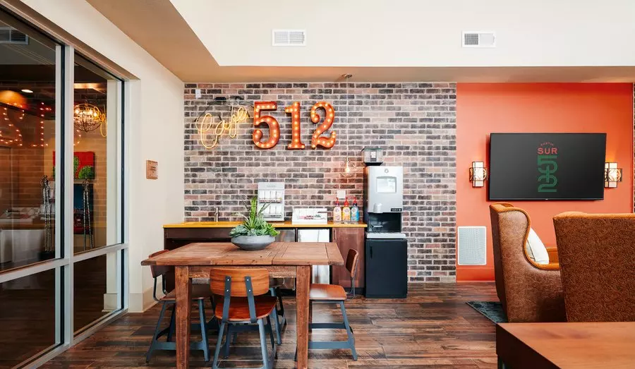 5016 South Congress Avenue, Austin, TX 78745 photo 4