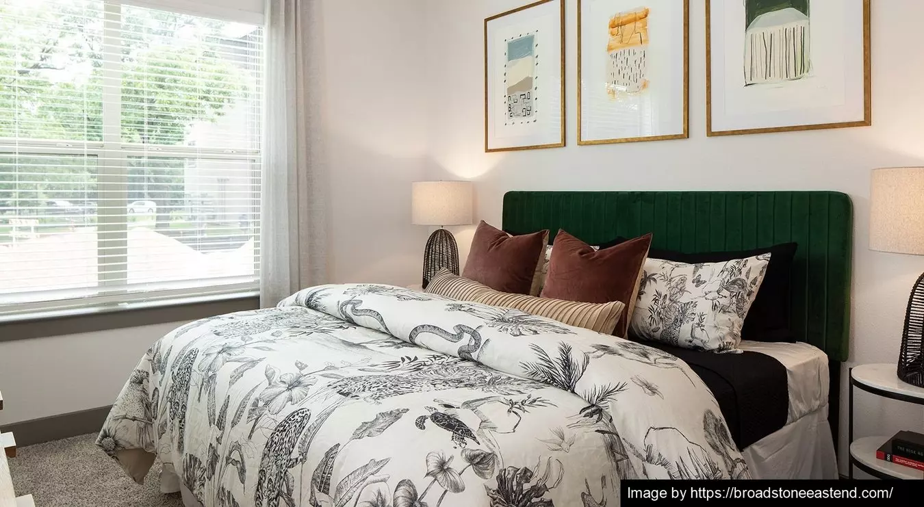 5609 Stuart Circle, Austin, TX 78721 photo 3