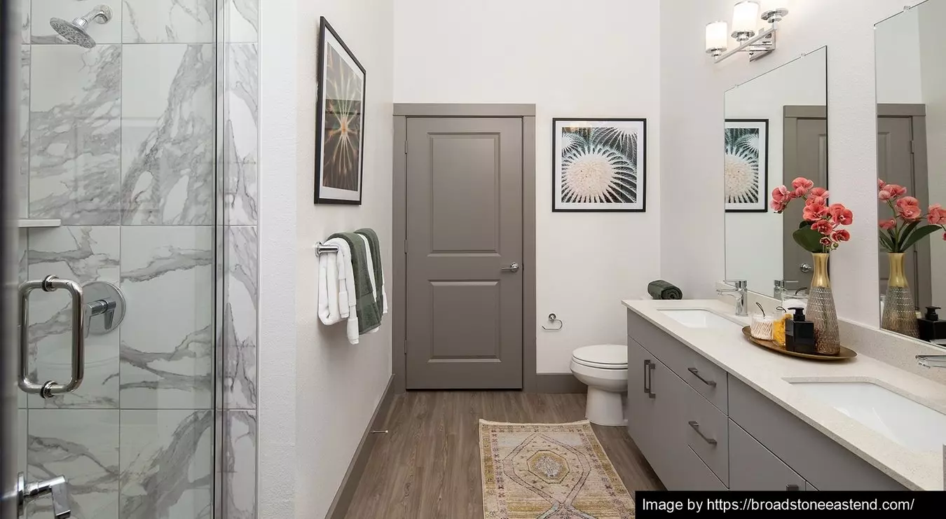 5609 Stuart Circle, Austin, TX 78721 photo 5