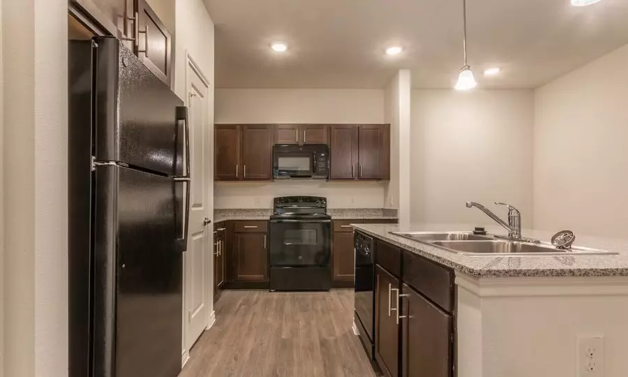 6615 Mckinney Falls Parkway, Austin, TX 78744 photo 4