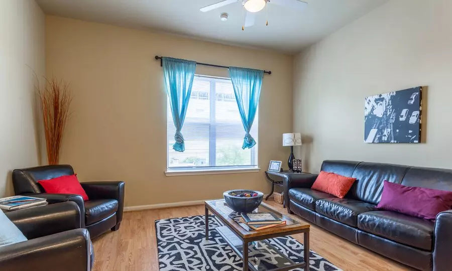 720 West 22nd Street, Austin, TX 78705 photo 4