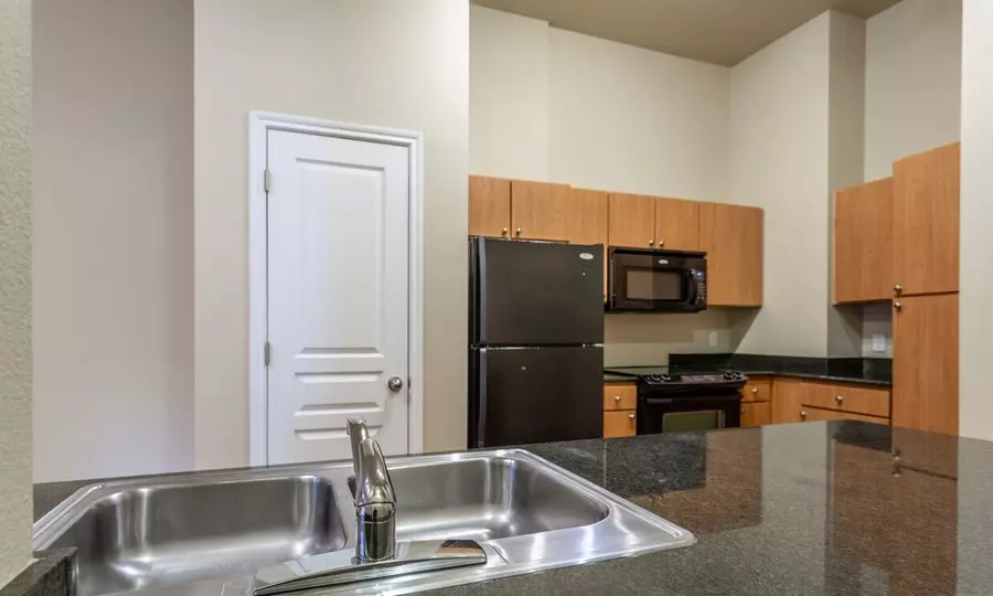 720 West 22nd Street, Austin, TX 78705 photo 5