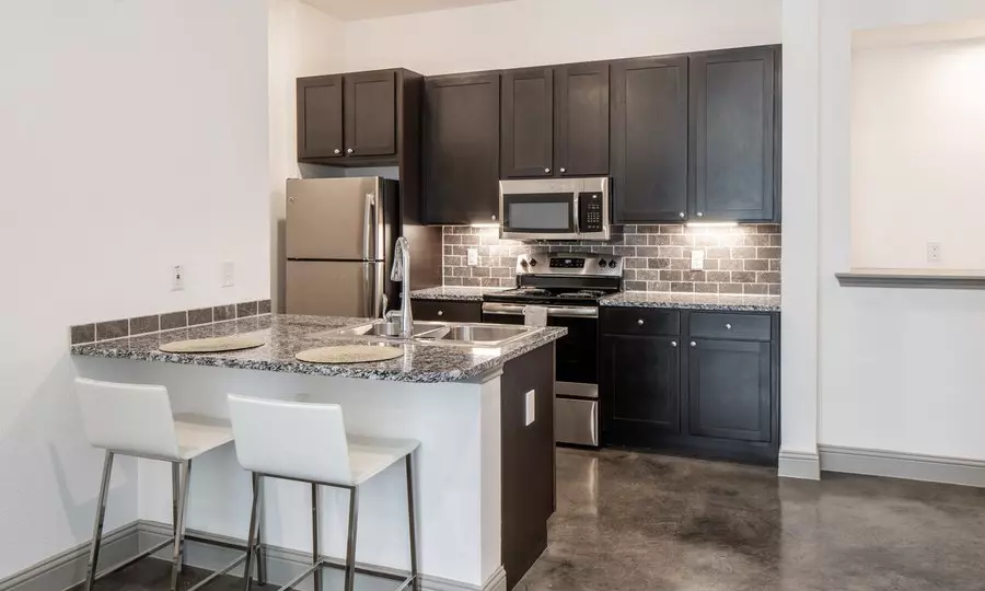 8 Webb Lane, Austin, TX 78734 photo 2