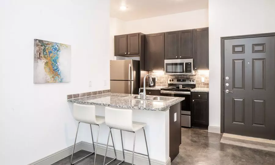 8 Webb Lane, Austin, TX 78734 photo 4
