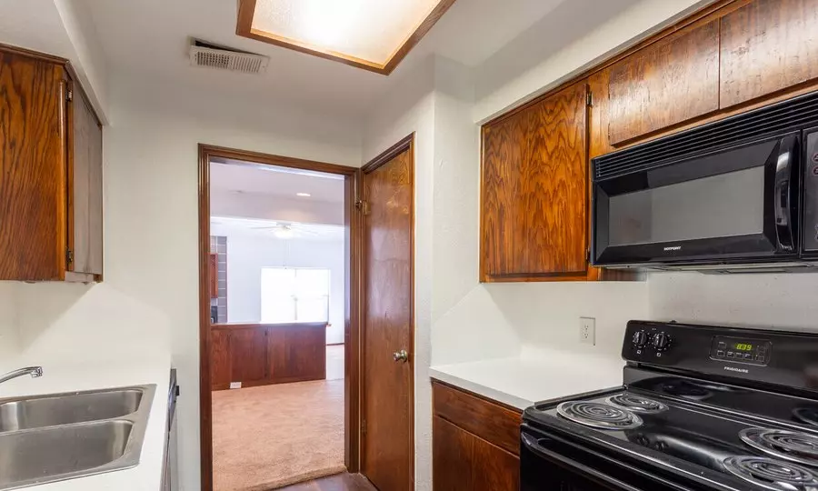 8007 West Highway 71, Austin, TX 78735 photo 2