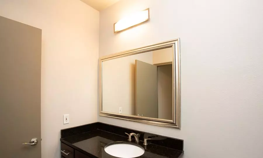 836 West 3rd Street, Austin, TX 78701 photo 2