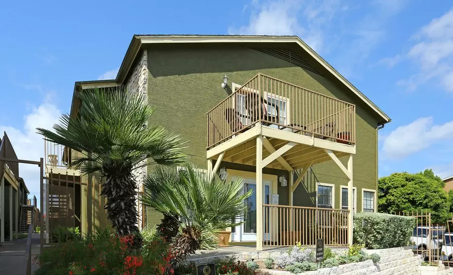 839 Fairfield Drive, Austin, TX 78758 photo 4