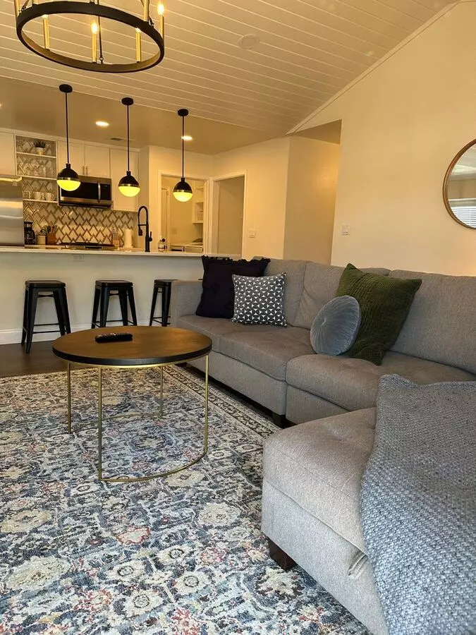 9002 Lodge Court, Austin, TX 78758 photo 2
