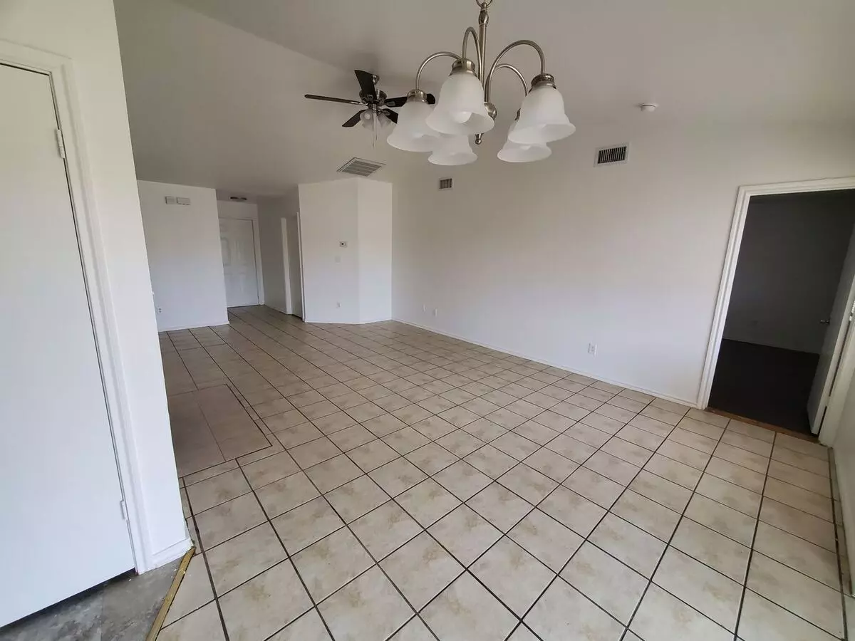 7209 Ritchie Dr Austin, TX 78724 photo 5