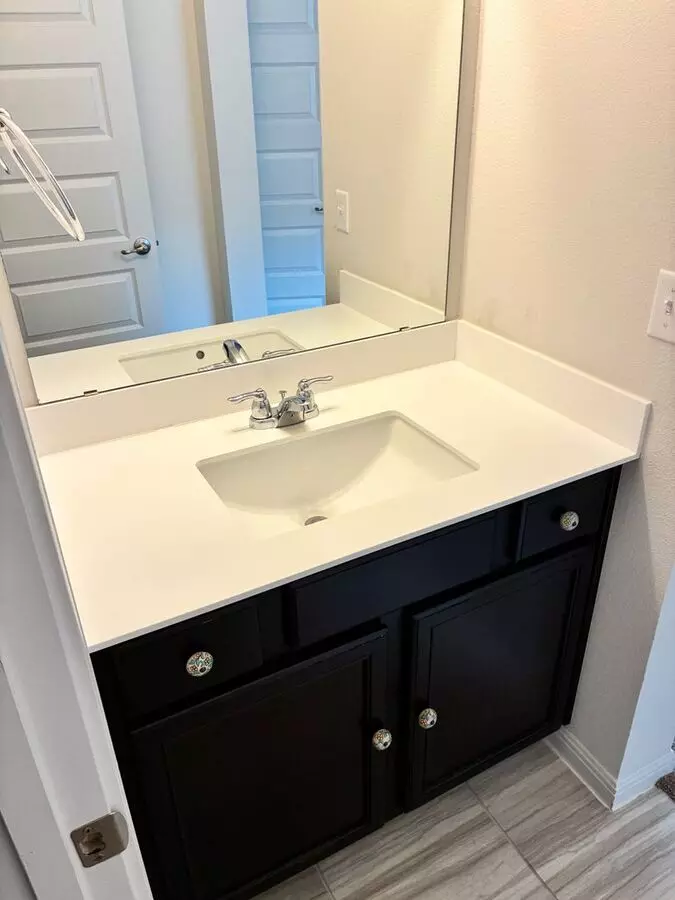 7800 Hillock Terrace Austin, TX 78744 photo 4