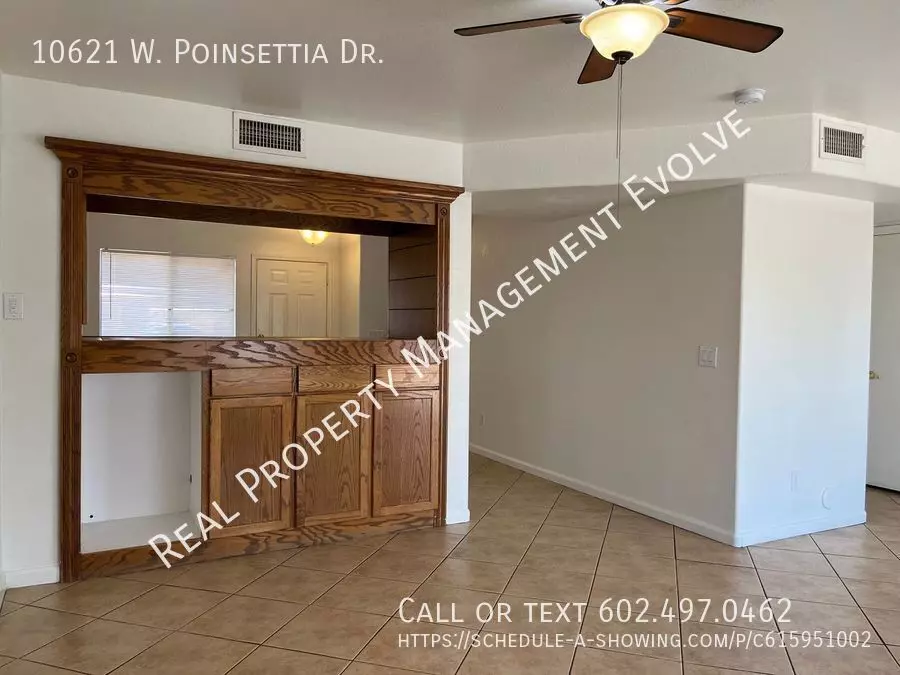 10621 West Poinsettia Drive, Avondale, AZ 85392 photo 2