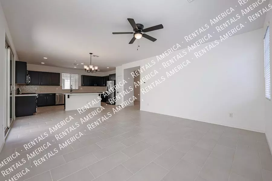3768 North 99th Drive, Avondale, AZ 85392 photo 5