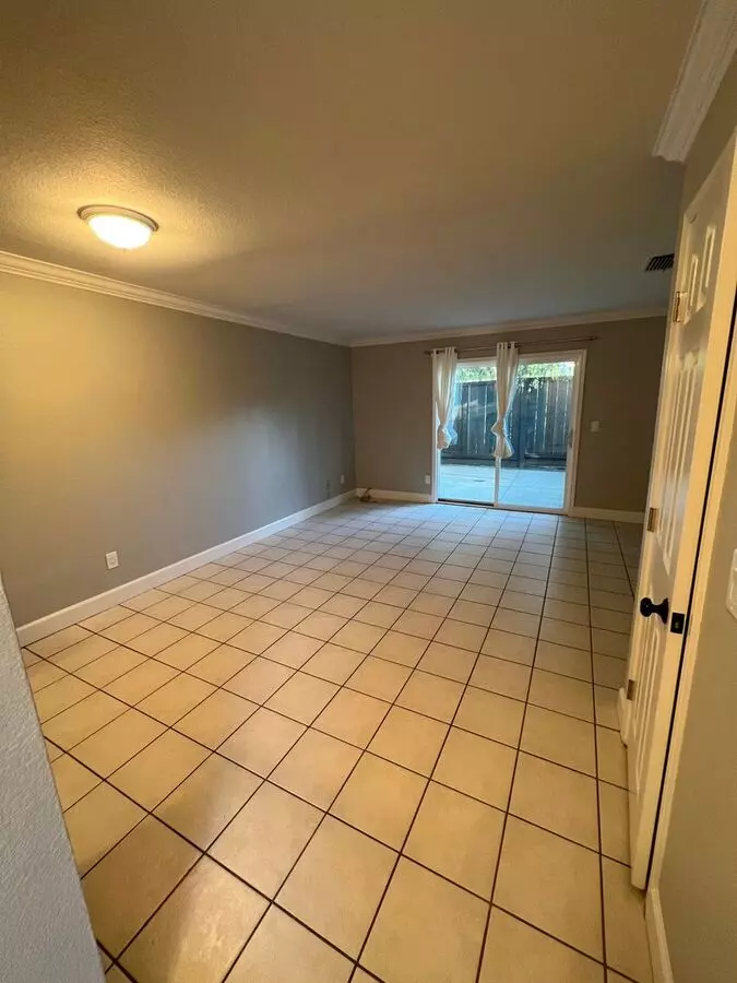Updated Two-bedroom, One-bath Townhome – Bay Point photo 4