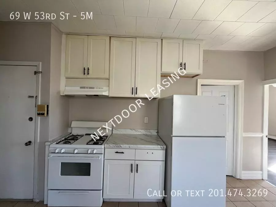 69 West 53rd Street photo 5