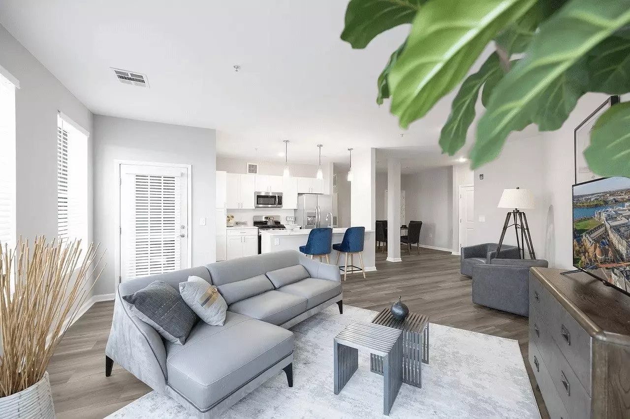 Sleek 1 Bed, 1 Bath W/ Modern Finishes photo 2