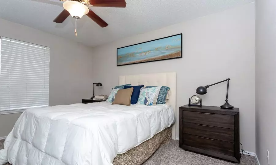 1023 Amherst Drive, Bedford, TX 76021 photo 2