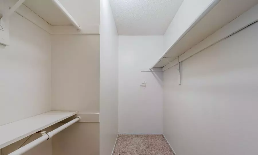 2006 Park Place Boulevard, Bedford, TX 76021 photo 5