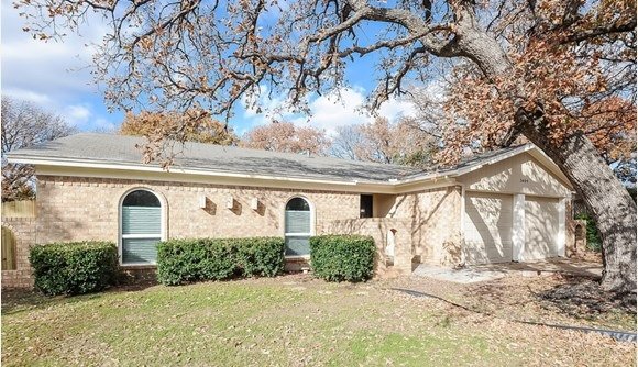 3409 Pembroke Pl photo 2