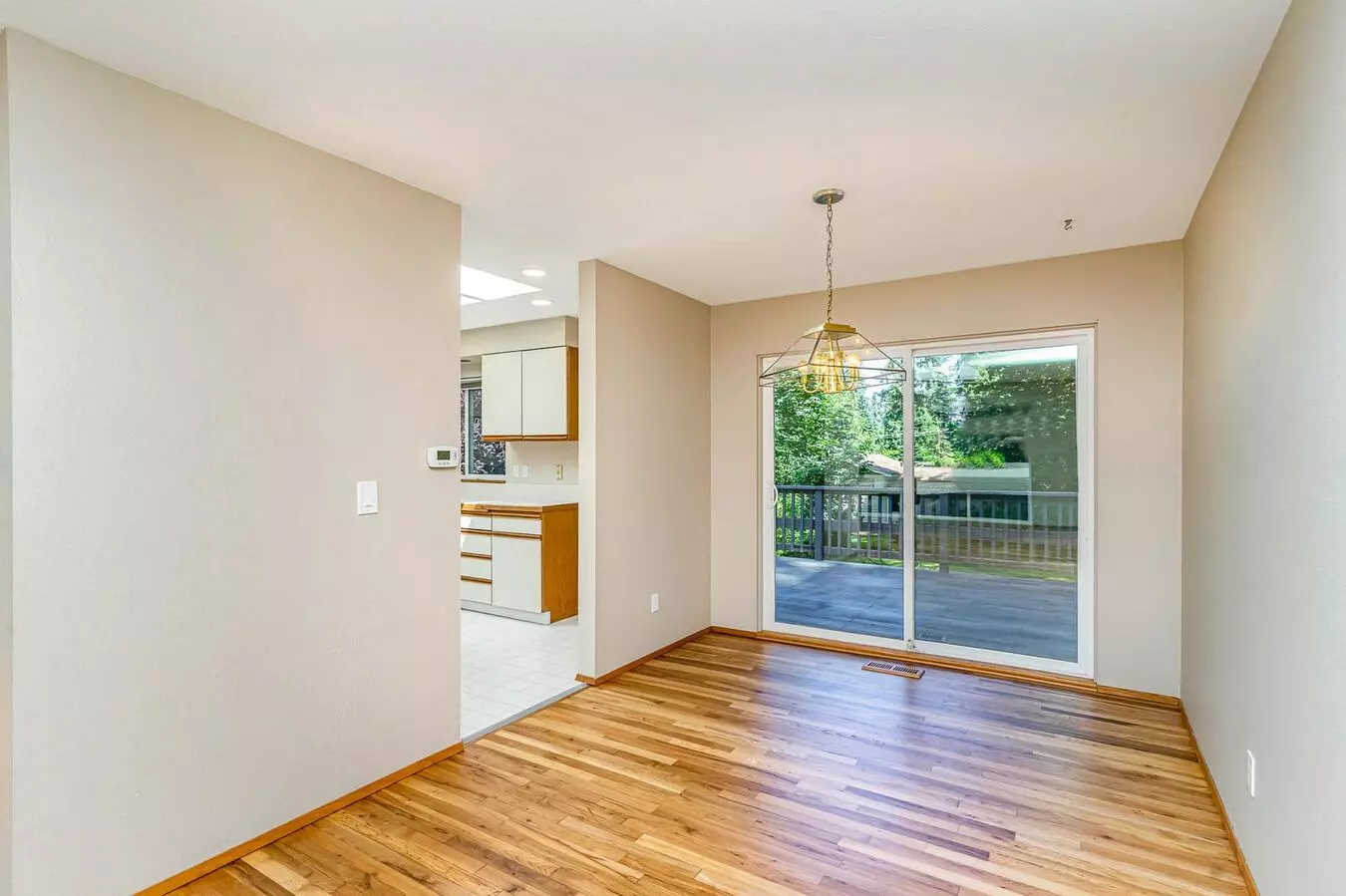 3Bd/2.5Ba Bellevue House photo 4