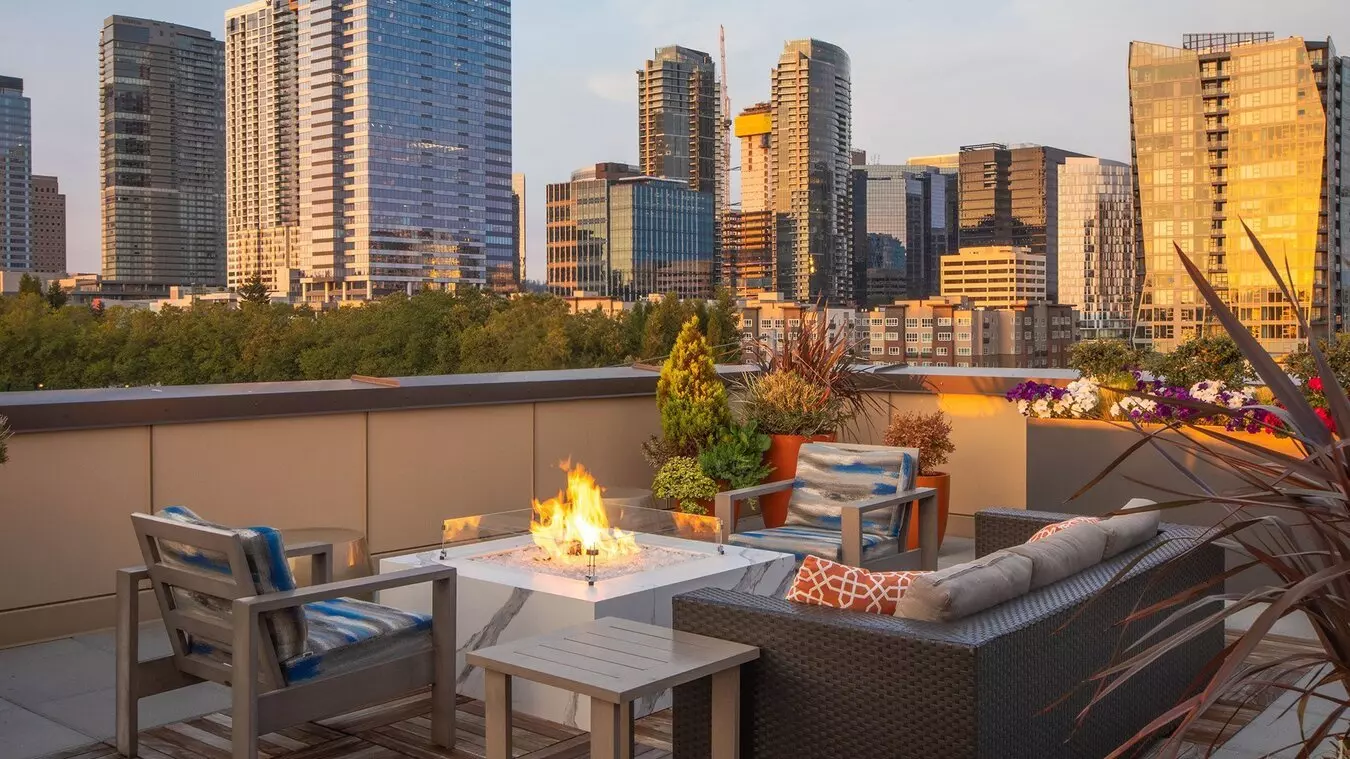 Blu Bellevue photo 2