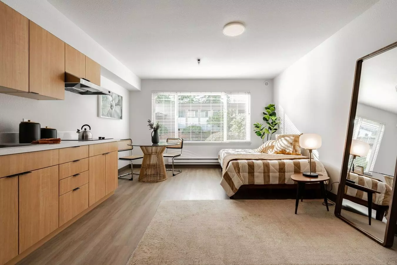 Crossroads Garden Apartments photo 5